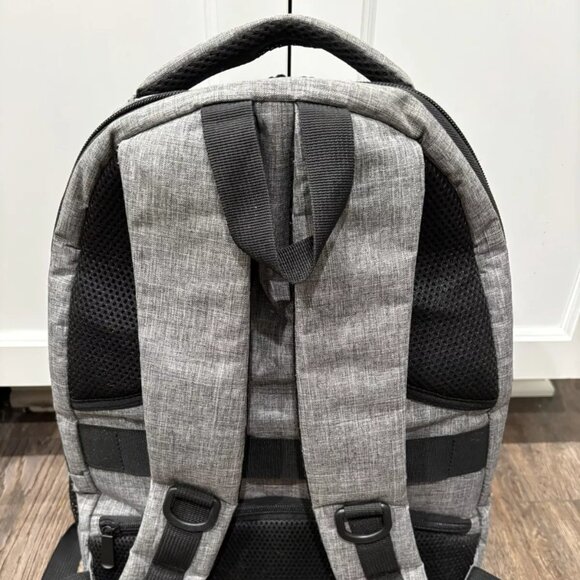 Carrywell Travel Laptop Backpack w/USB Charging Port Style: Magellan Color: Gray - Picture 2 of 4